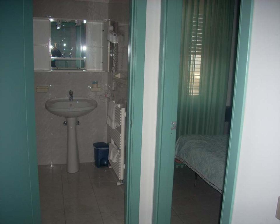 Hotel Santoianni à San Martino in Pensilis Chambre photo