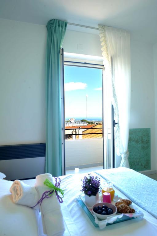 Hotel Santoianni à San Martino in Pensilis Chambre photo