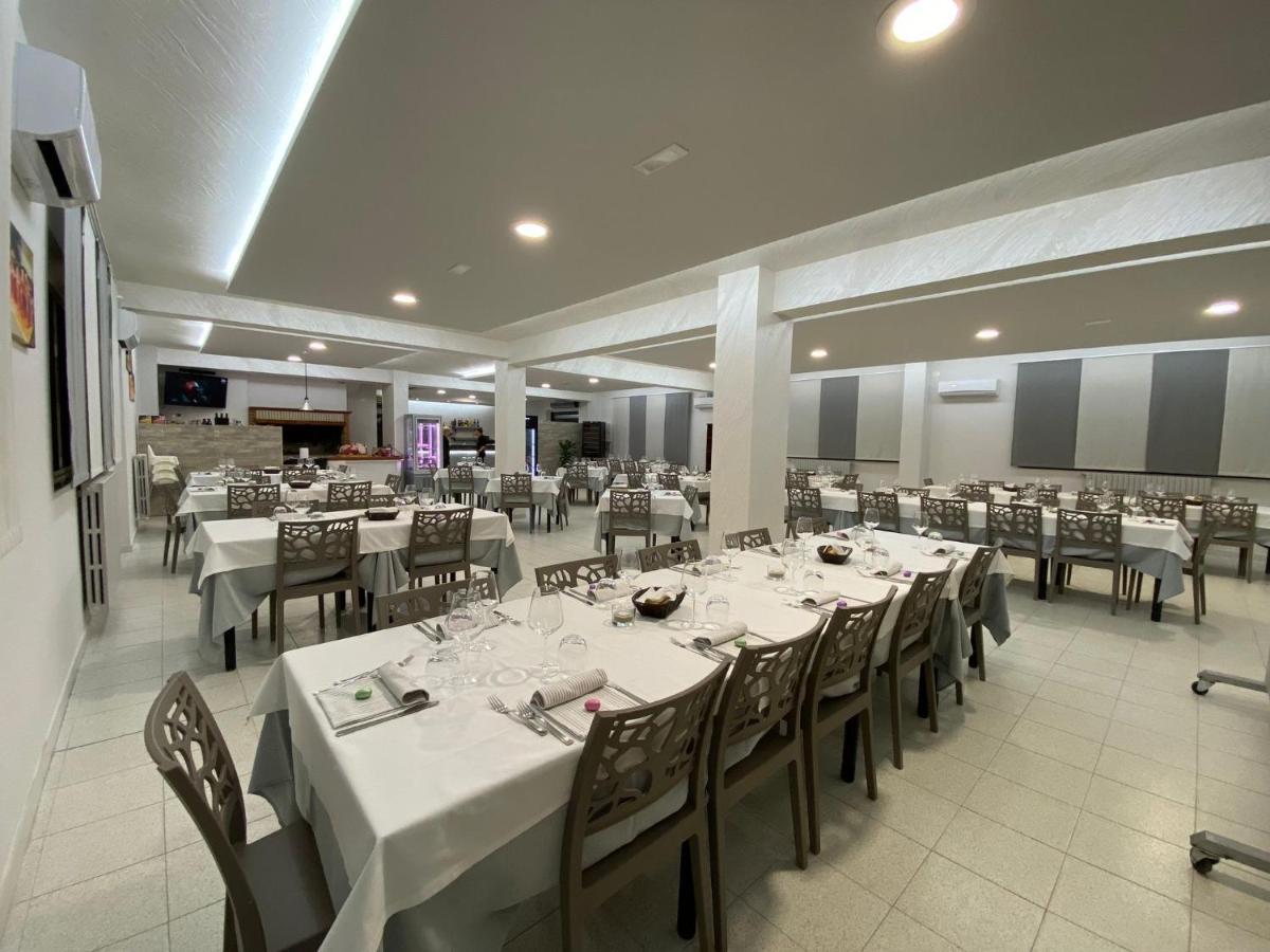 Hotel Santoianni à San Martino in Pensilis Extérieur photo