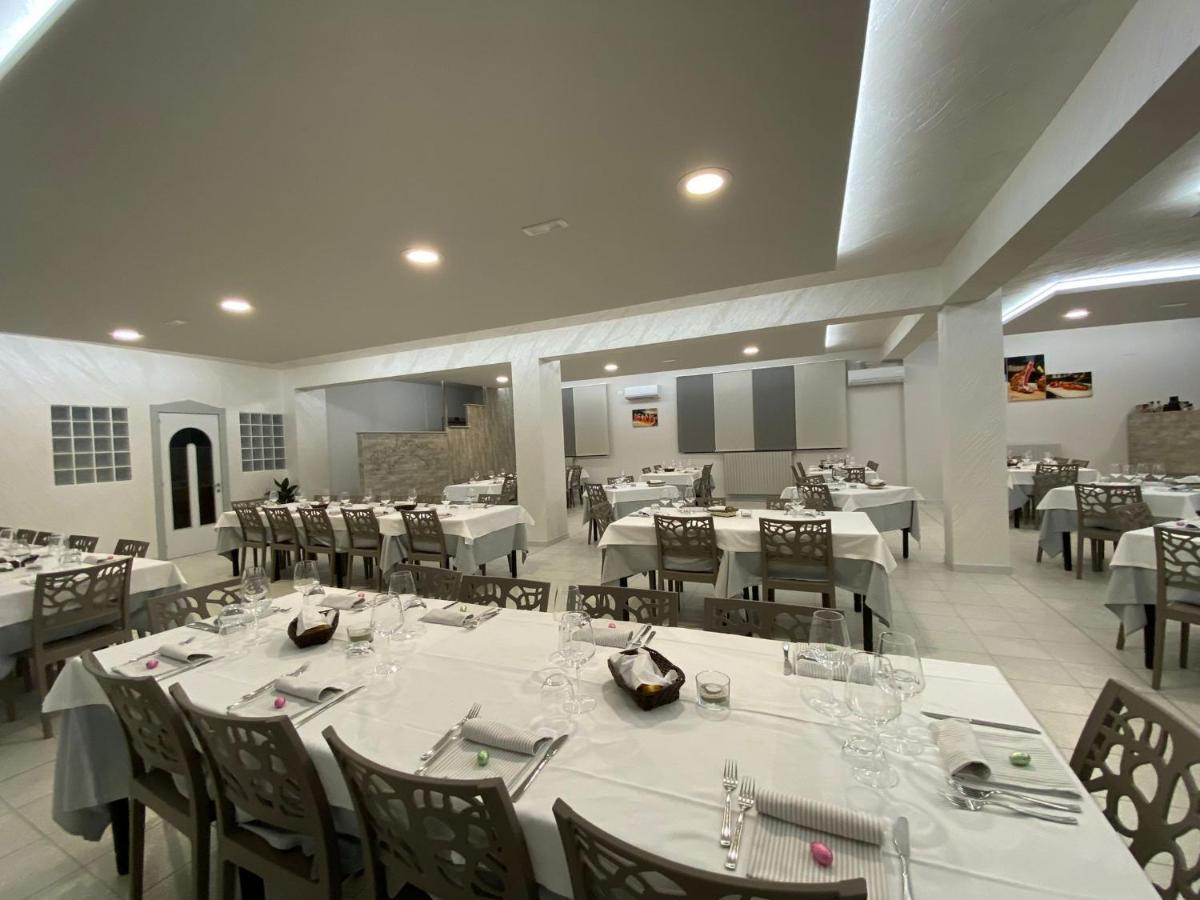 Hotel Santoianni à San Martino in Pensilis Extérieur photo