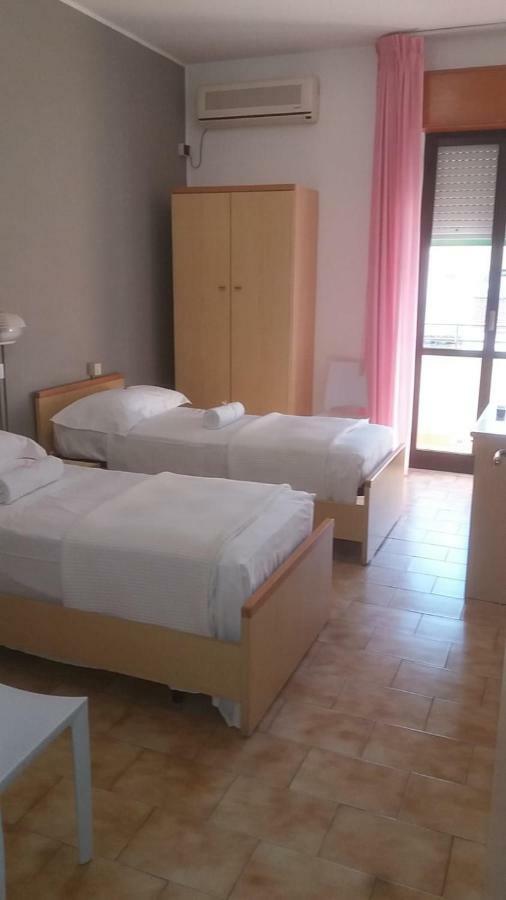 Hotel Santoianni à San Martino in Pensilis Extérieur photo